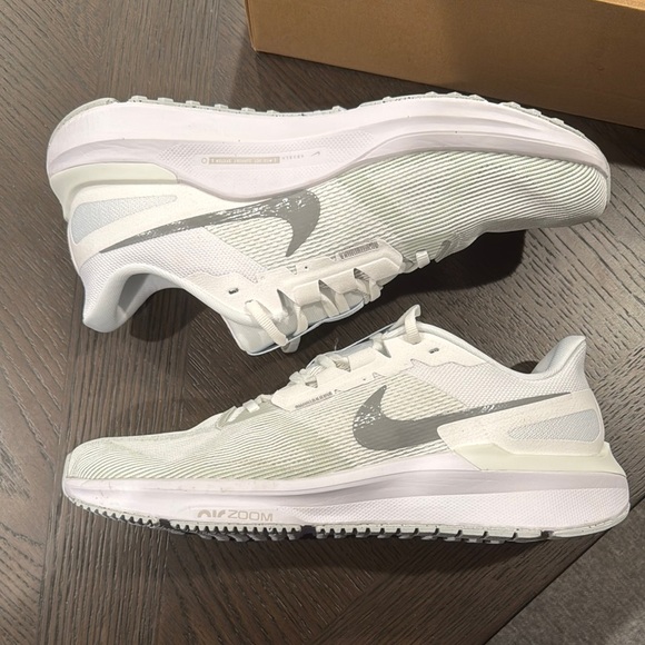 Nike Structure 25 - Picture 3 of 5